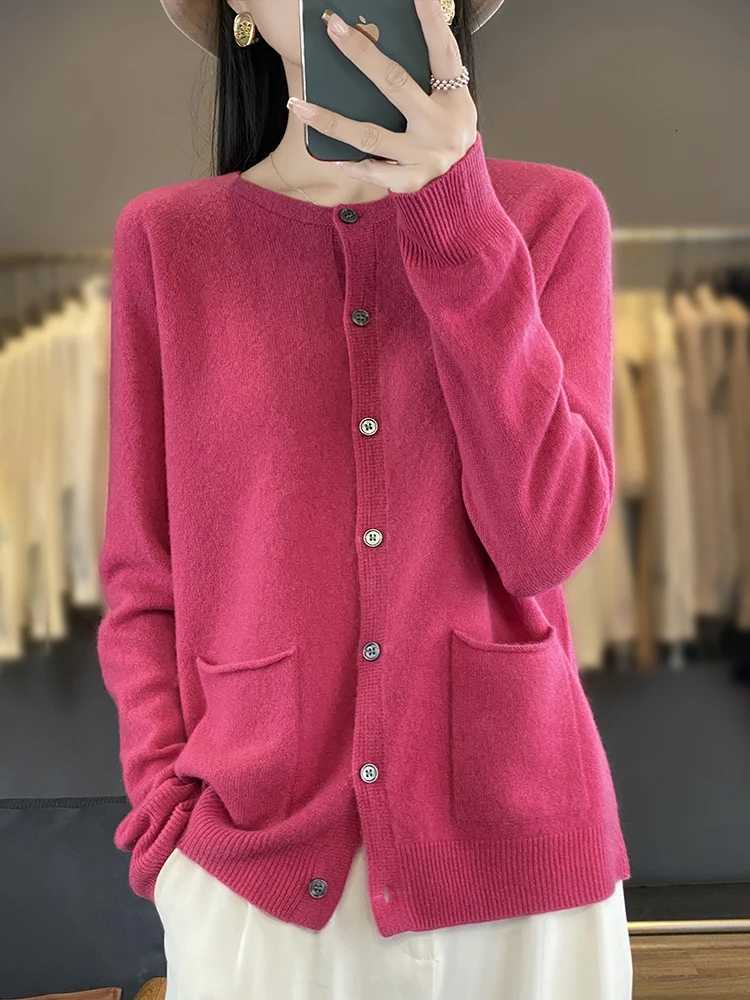Women Cardigans Autumn Winter Long Sleeve Oneck Sweater Solid Warm Korean Basic Bottoming Shirt Single Breasted Knitted JumperT251028