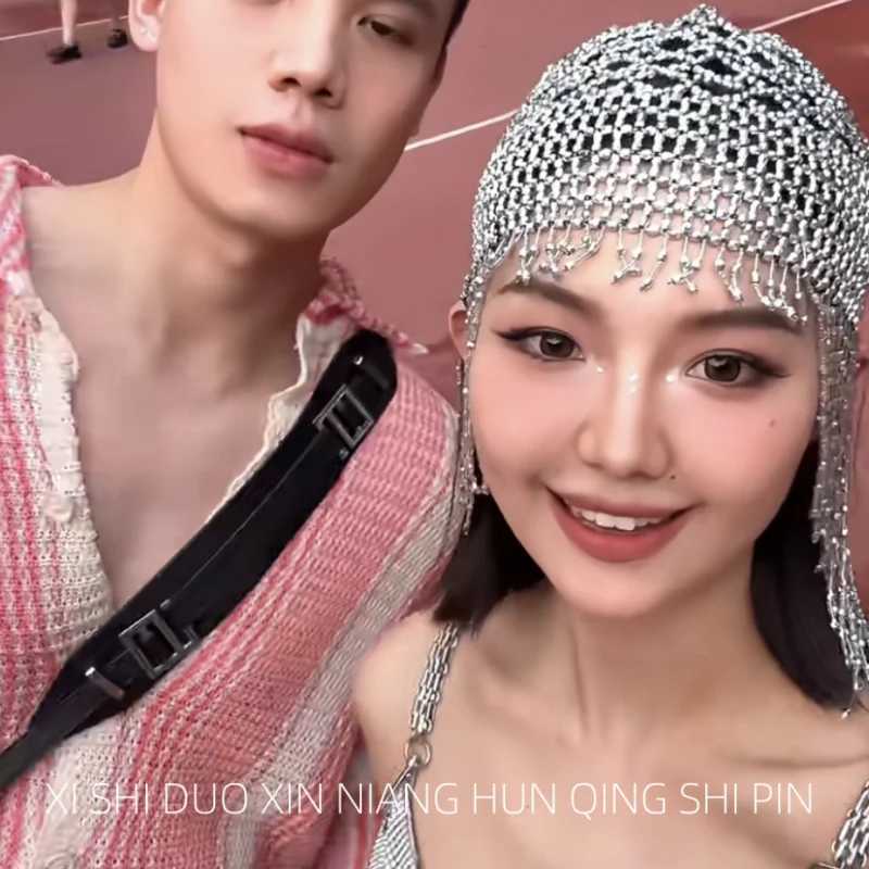 New European and American fashion stage super flash fringed hat personality exaggerated design evening dress exotic performanceW251029