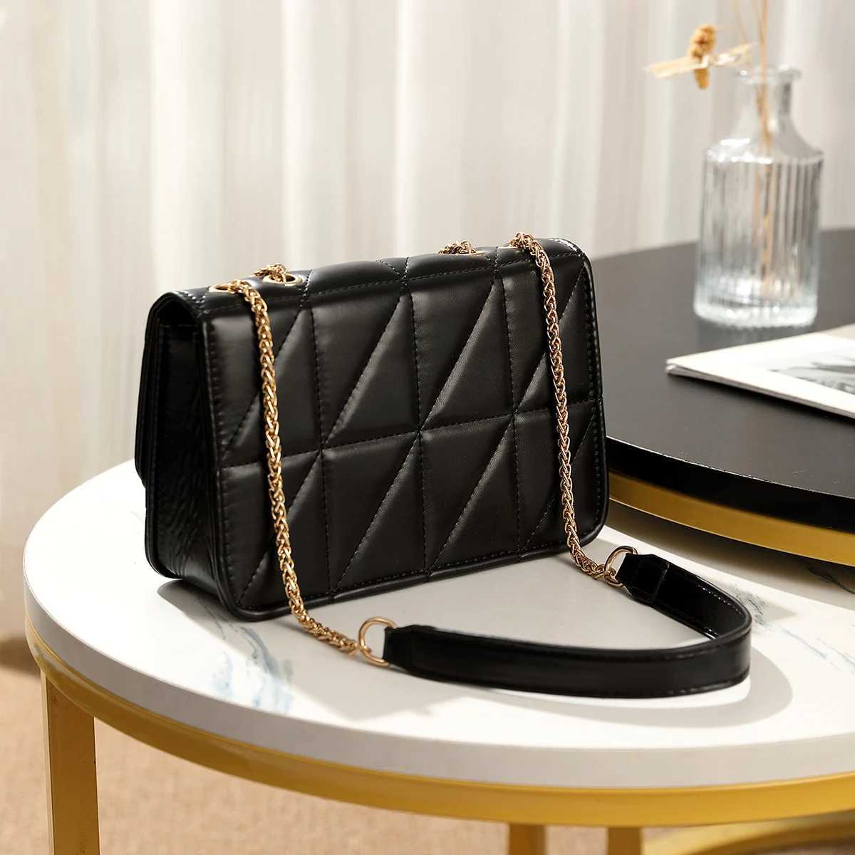 Designer Luxurious Lingge bag chain bag single shoder bag diagal cross style crossbody bag for wen Y251120