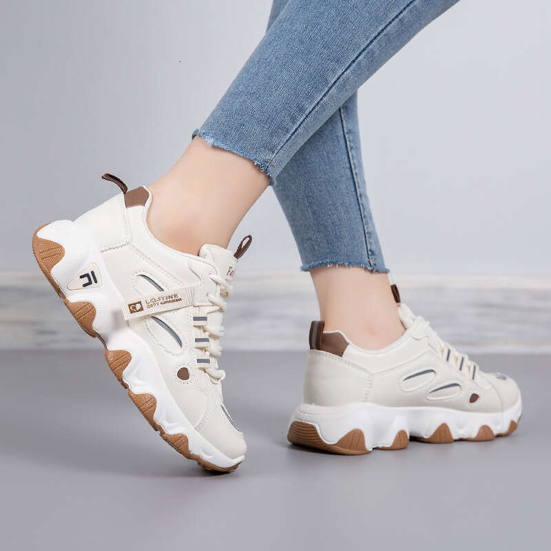 2025 New Spring and Autumn Chic Designer Shoe Women's Soft Sole Wear-Resistant Lightweight Non-Slip Casual Sports Shoes
