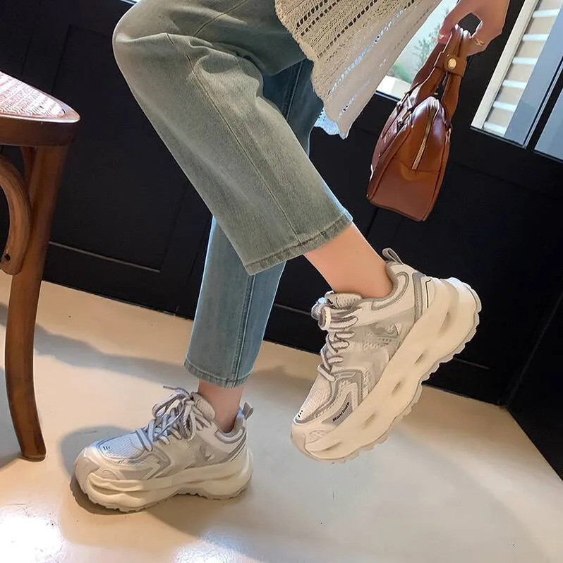 MONRINDA Mermaid Dad Shoes for Women Breathable Mesh Thick Sole Non-Slip Height Increasing Sports Shoes for Men Flexible Fashionable Suitable for Dail