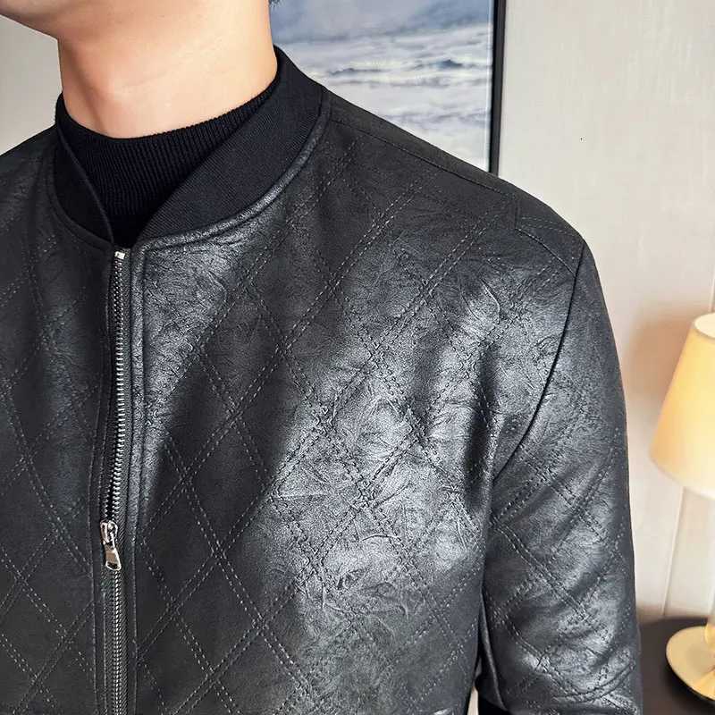Autumn Fashion Plaid Stand Up Collar Leather Jacket for Men Highend Motorcycle Bike Jacket Casual Business Short Jacket 2024T251029