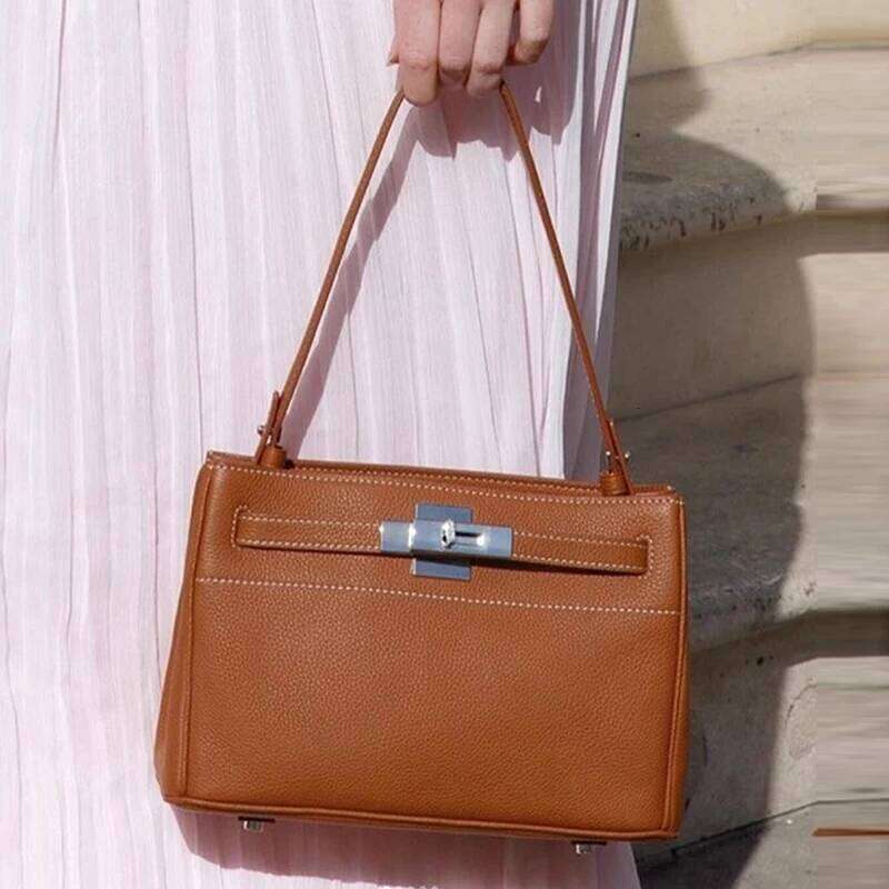 Underarm Bag For Women Designer Handbag And Purse New In Vintage Lock Rivet Decoration Commuting Shoulder Crossbody