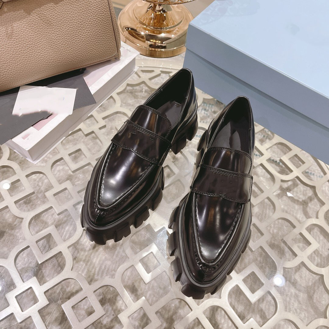 10A Top Designer Black Formal Shoes, Women's Quilted Leather Loafers and Mule-Style Patent Leather Shoes, Metal Buckle Slip-On Flats, Square Toe Soft Leather