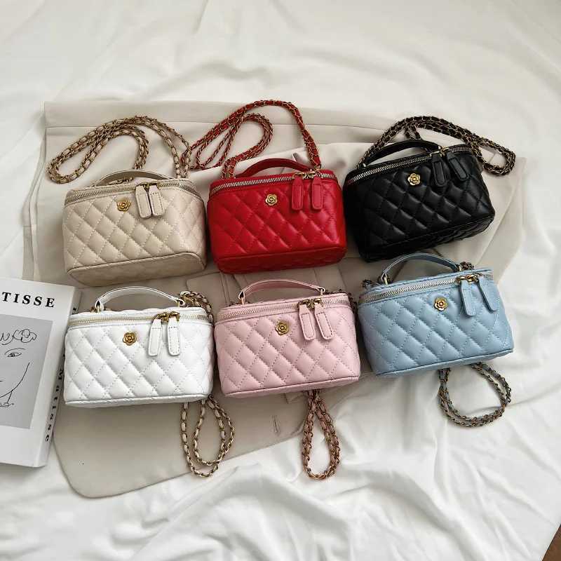 Bags Crossbody Bag Xiaoxiangfeng Portable Small Bag Womens Diamond Chain Small Square Bag Shoulder Bag W251029