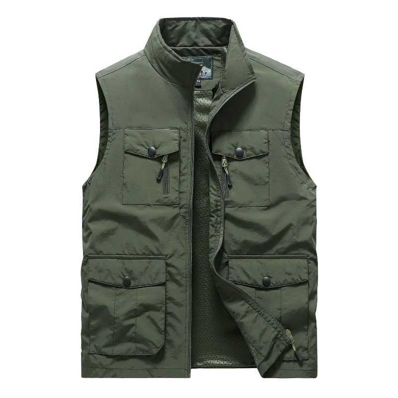 Mens fishing vest multi pocket workwear vest spring and summer multifunctional American outdoor leisure mountaineering vest W251029
