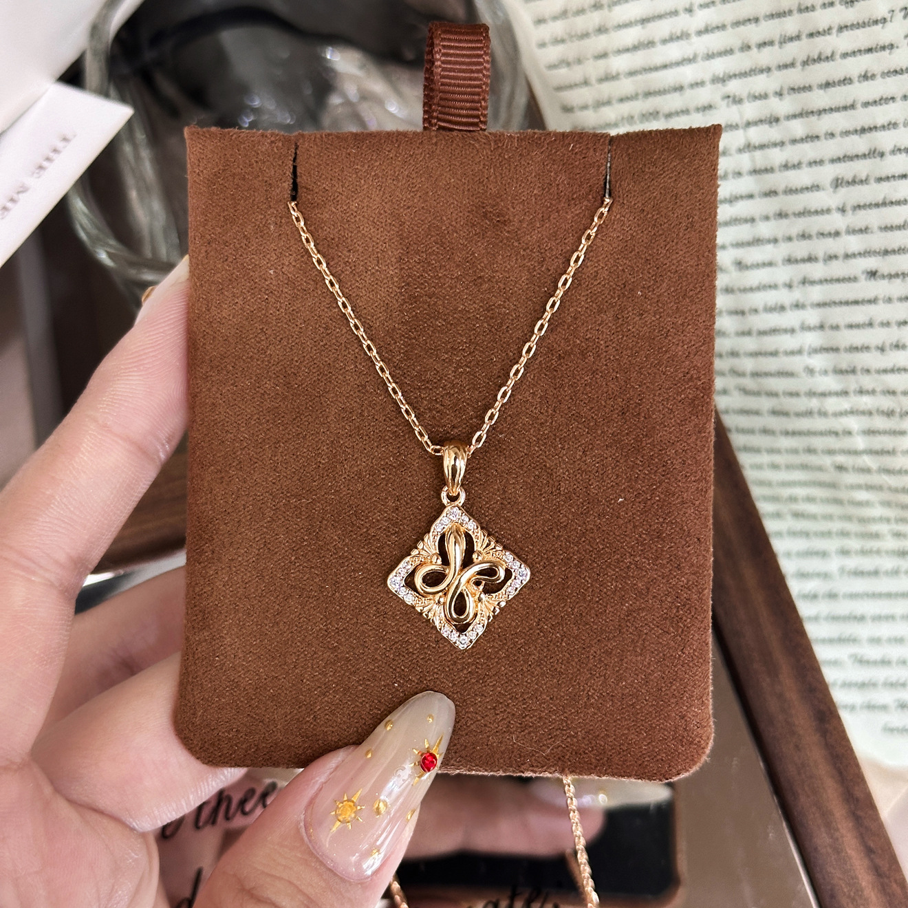 TaiYang New Designer Necklace Jewelry Medieval Gold Plated Openwork Serpent Necklace Designer Jewelry Women Diamonds Chain High Qualityfor Women