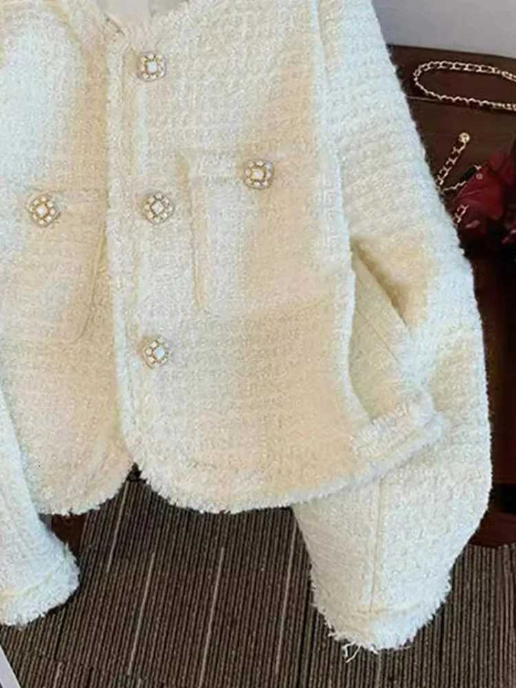 2025 Women Korean White Tweed Jackets Fashion O Neck Elegant Buttons Coat Casual Loose Long Sleeve Female High Quality Outwear Y251105