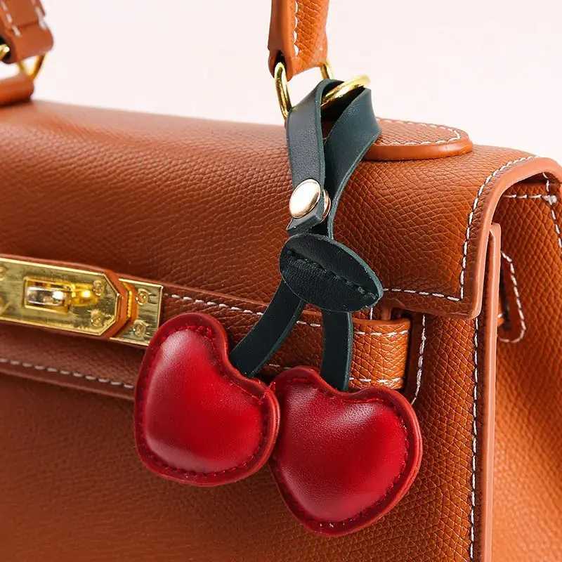 Novelties Rustic Leather Cherry Key Chain Fashion Leading Men and Women Car Bag Key Ring Pendant Jewelry GiftW251029