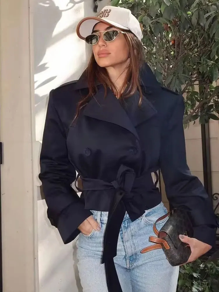 HH 2025 Spring Retro Vneck Double Breasted Womens Pocket Top Loose Jacket Womens Street Casual Laceup Short Trench Coat 251013