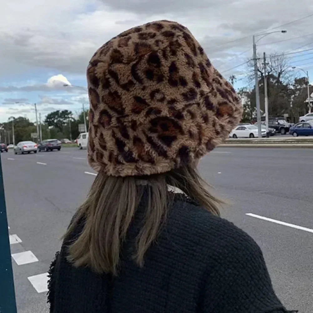 Autumn Winter Panama Hat for Women Faux Fur Bucket Hats Cow Print Plush Velvet Warm Fisherman Vacation Cap 251013