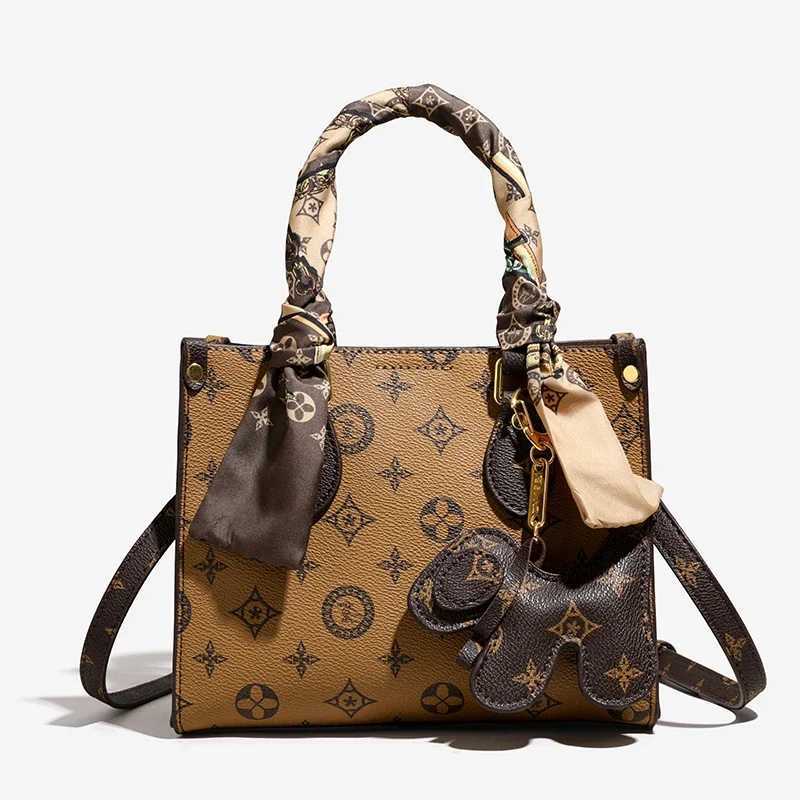 Chic Elegant Messenger Bag For Women Designer Leather Crossbody Shoulder Handbag Luxury Tote Purse W251029