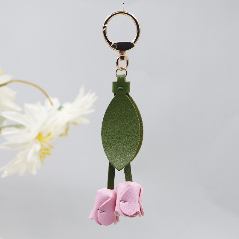 The same style as Xiaohongshu's tulip keychain - a cute and unique car key bag hanger accessory ddmytues