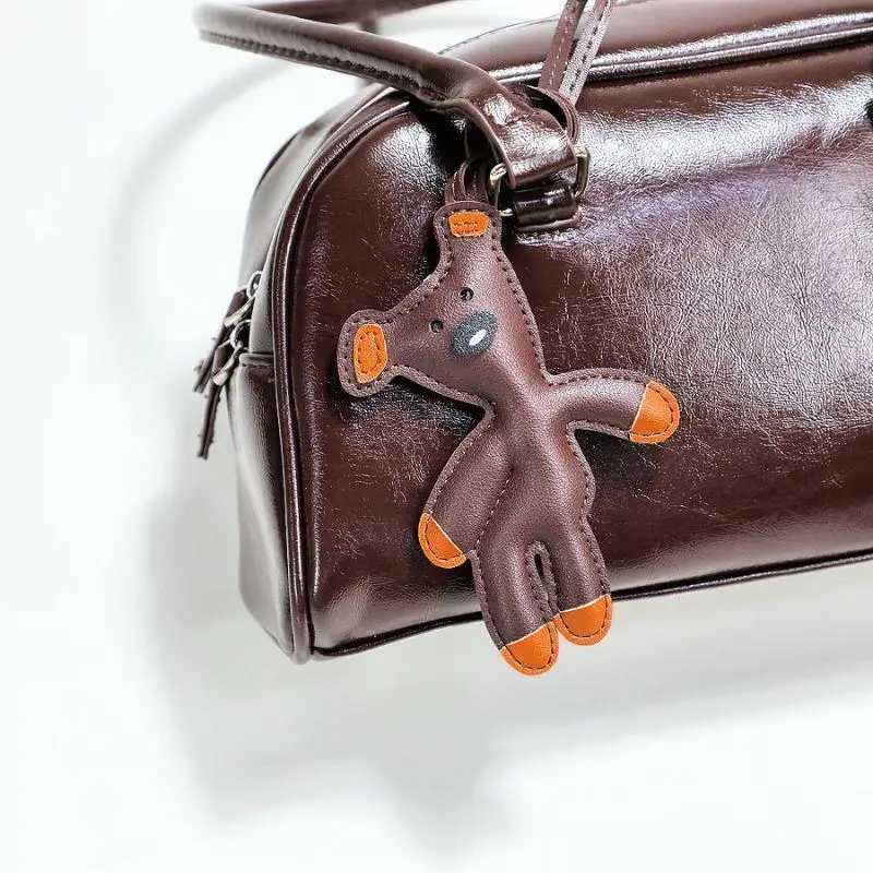 Vintage Bean Bear Keychain PU Leather Animals Keyring Hanging Ornament Backpack Handbag Charm For Men Women Korean Bag Charm Y2kW251029