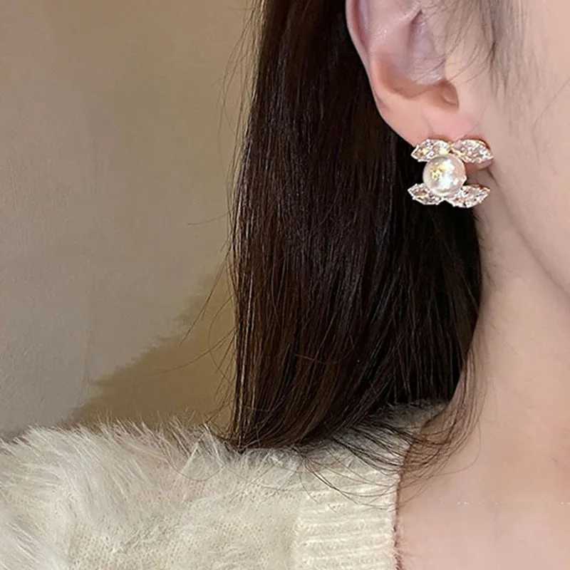 Luxury Micro Zircon Setting Crystal Imitation Pearls Stud Earrings For Women Golden Design Young Girls Party Jewelry GiftW251029