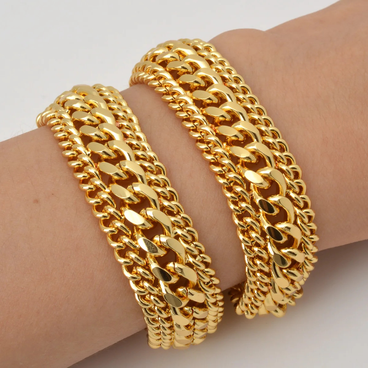 Dubai Copper Link Chain Bracelets for Unisex 18K Gold Plated Wristband Miami Curb Punk Classic Hand Jewellery Party Gift 251028
