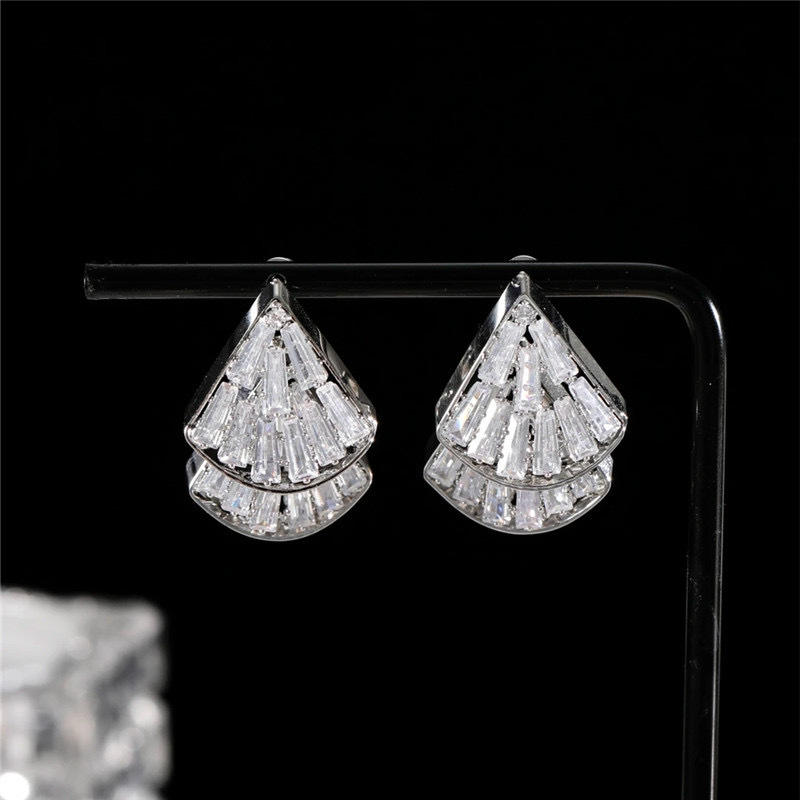 Diamond earrings Luxury earrings Pearl unique design Ginkgo leaf earrings Zircon fan-shaped earrings free shipping gift for women gold earrings stud e