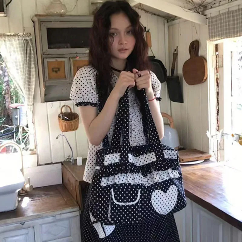 Dot Pattern Casual Shoulder Bag Ruched Sweet Large Capacity Tote Bags Heart Pocket Cute Handbag Commuting Bags For Women 251029