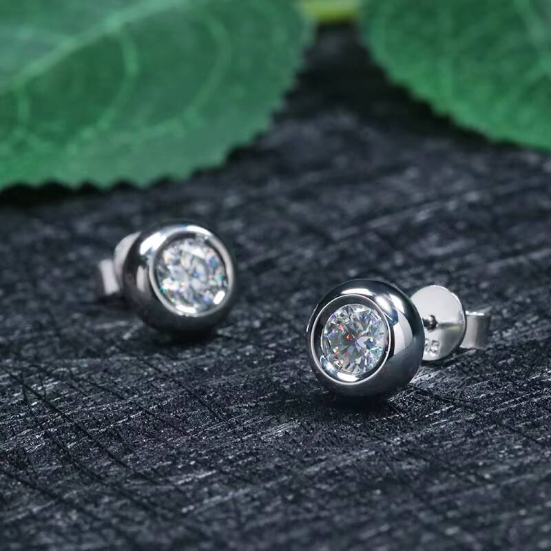 Hotselling 925 Sterling Silver Bezel Earring Setting Diamond Earrings Stud 05carat Bezel Set Moissanite Earrings for Women