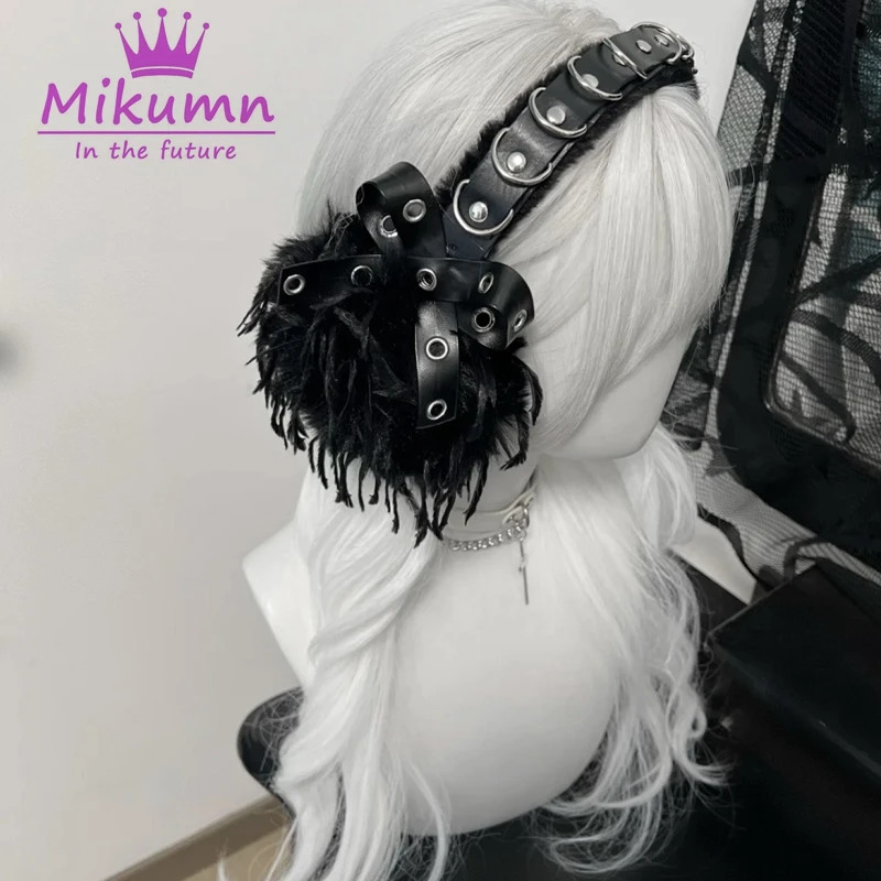 Mikumn Harajuku Women Plush Earmuffs Gothic Girls Black Furry Feather Ear Muff Punk Rivet Bow Foldable Winter Warm Earmuffs 251029