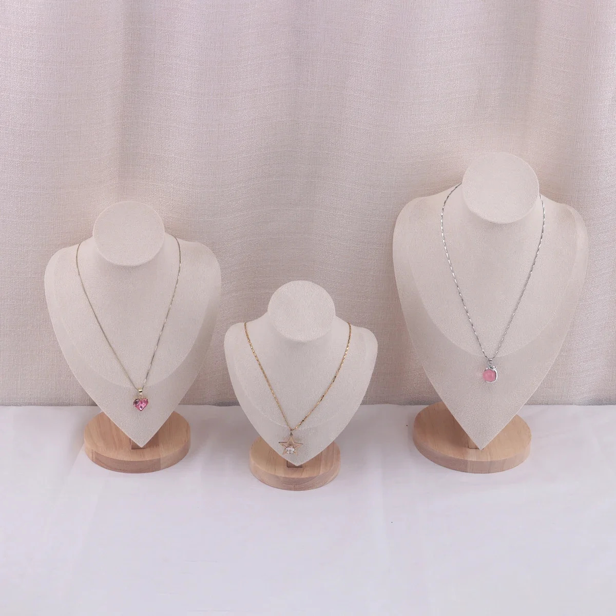 Velvet Portrait Necklace Display Pendant Organizer Jewelry Stand Mannequin Bust Window 251013