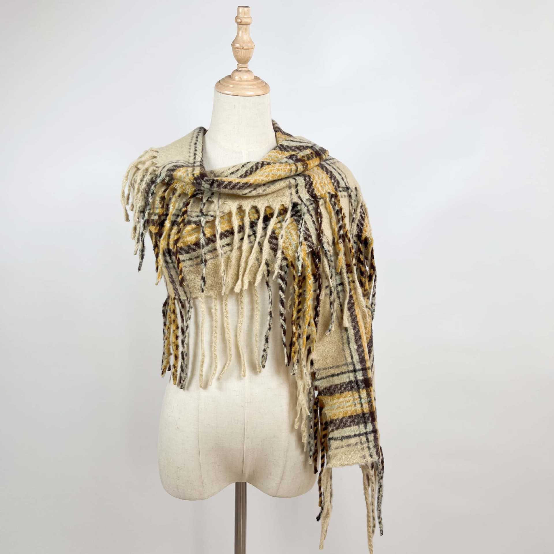 New Plaid Circle Scarf Female Imitation Cashwool Atmosphere Feeling All Kinds Of Tassel Scarf Casual Scarf 2025s hot