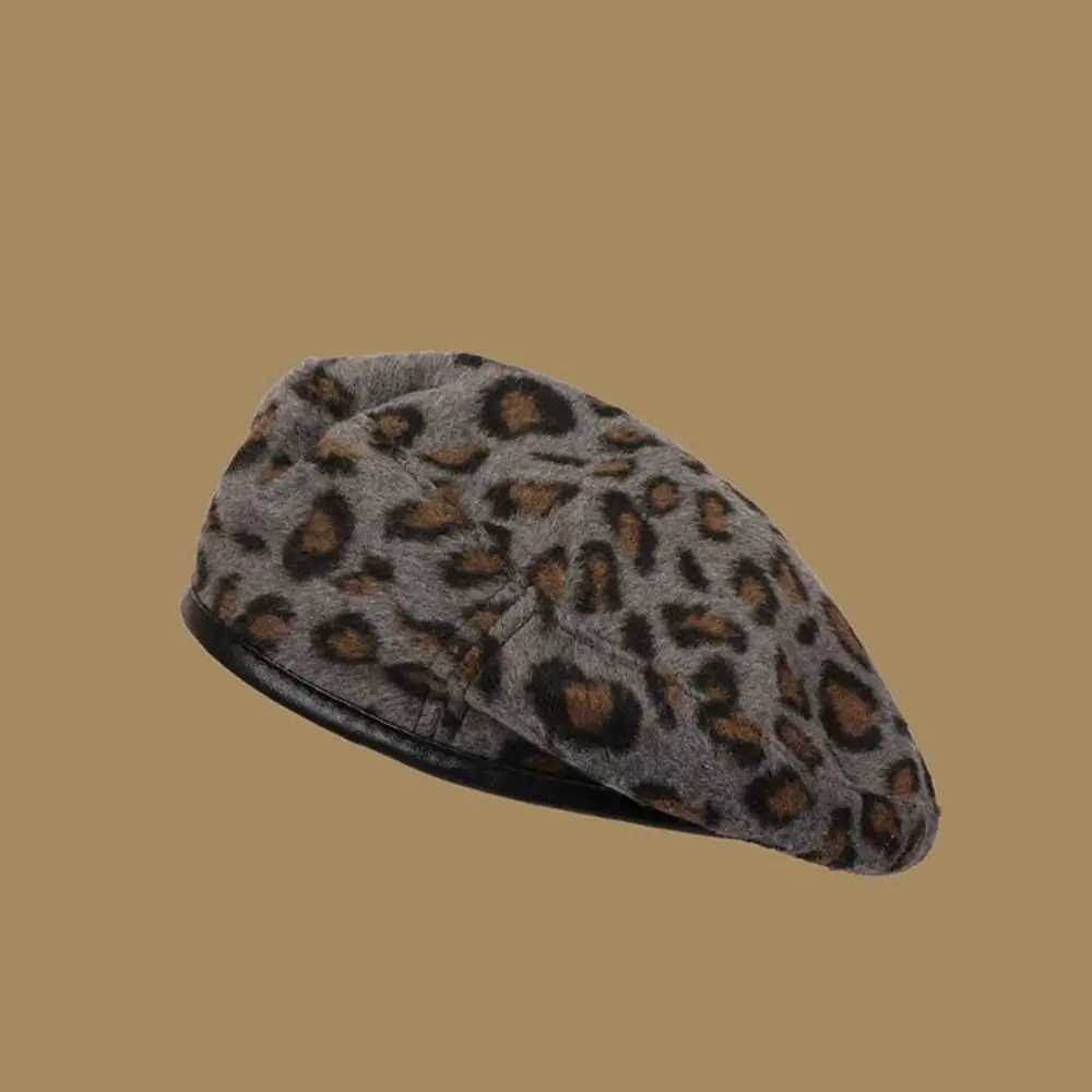 Fashion Korean Version Leopard Print Beret AllMatch Student Octagonal Cap Painter HatW251029