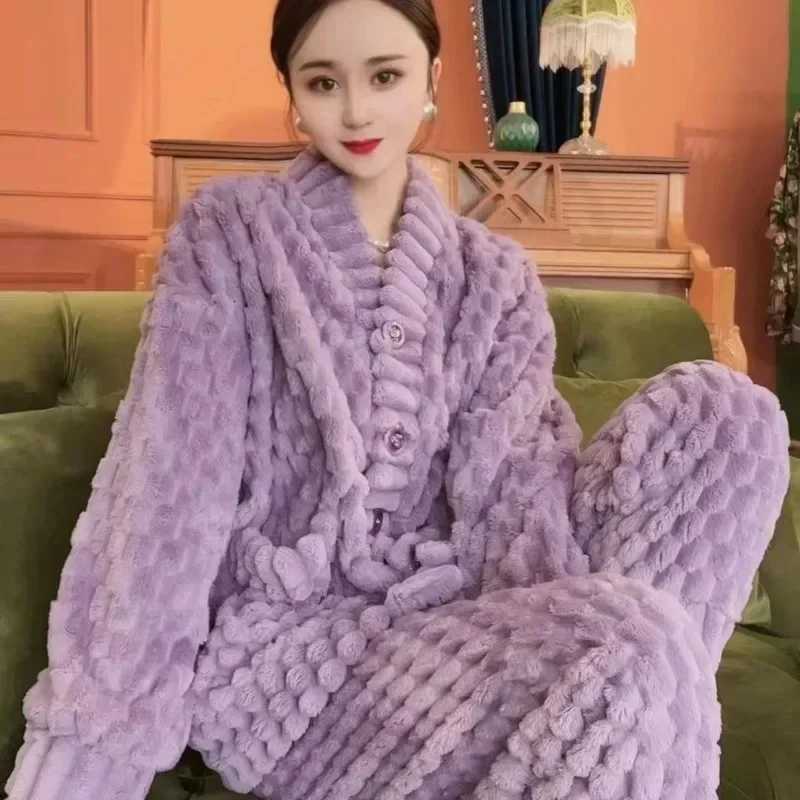 Famale Coral Velvet Pajamas Women Autumn Winter Loungewear Plush Thickened Nighty 2024 New Warm Large Flannel Home Clothing SetsT251029