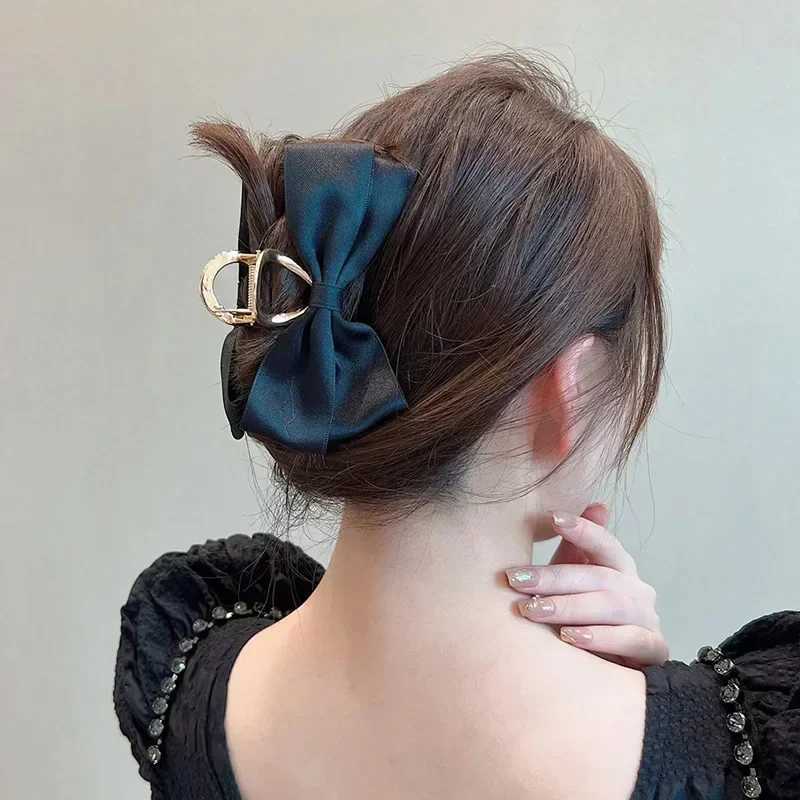 Balck Stain Bowknot Hair Claw Elegant Silk Satin Clamp Korean Fashion Barrette Large Bows Ponytail Headdress Hair AccessoriesW251028