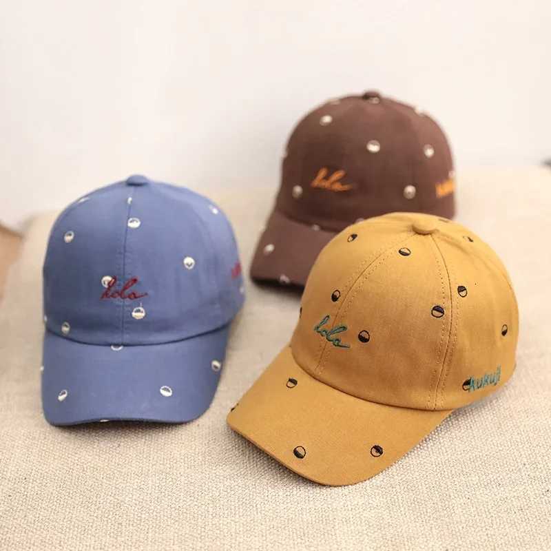 Childrens outdoor baseball cap four seasons sunshade cap 336 months boys and girls temperament senior birthday gift251028