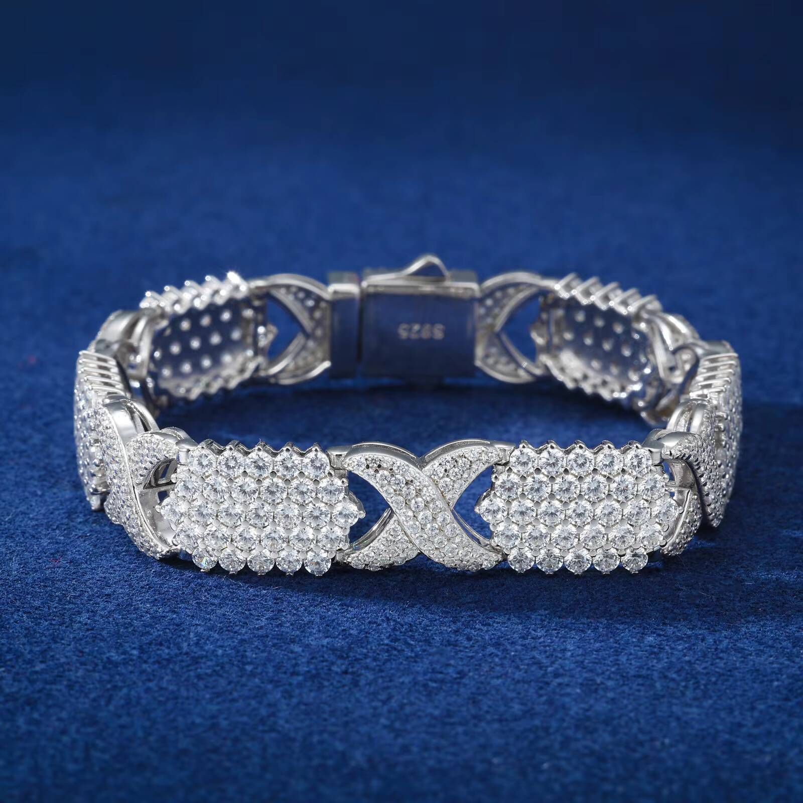New Design Hip Hop Jewelry Custom Colored 12mm 925 Sterling Silver Vvs Moissanite Diamond Infinity Link Bracelet for Men