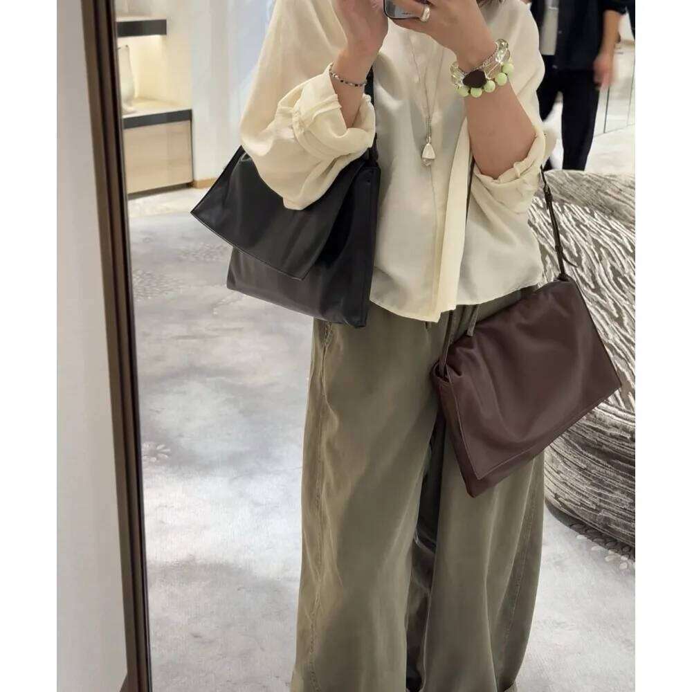 Designer Bags High Quality Minimalist Mail Carrier Simple Envelope Sheepskin Shoulder All Steel Hardware Buckle Flip Seam Armpit Bag Hot Selling