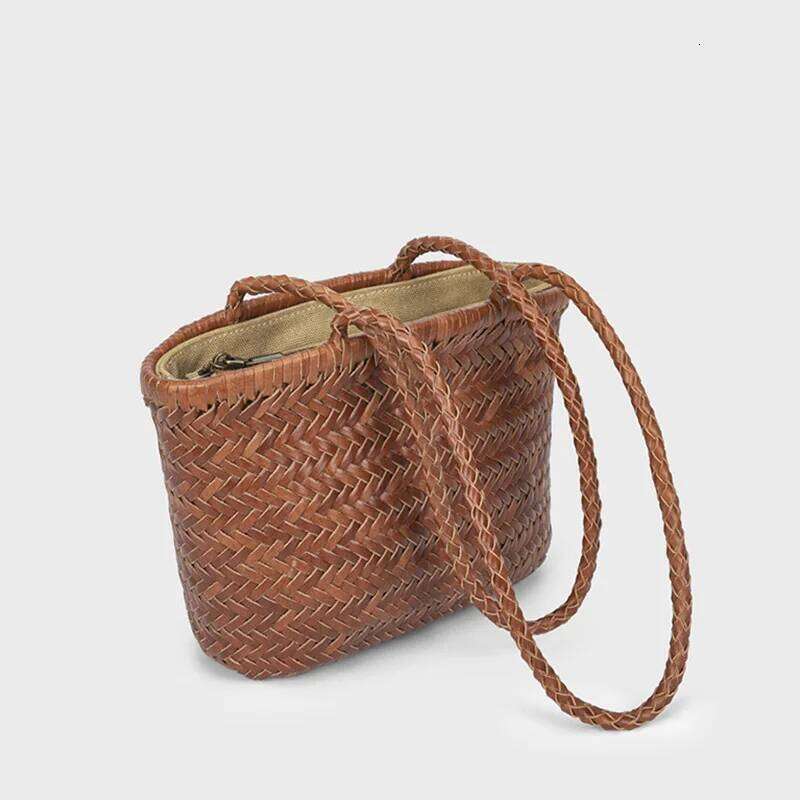 Genuine Leather Hand-Woven 2025 New Niche Design Top Layer Cowhide French Vacation Underarm Vintage Ladies Shoulder Bag Suotong1029