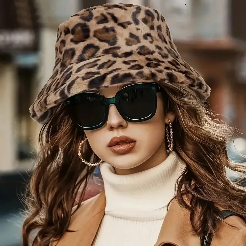 WomenS Leopard Print Plush Bucket Hat Adjustable Lightweight Winter with Fluffy Faux Fur Trim Casual Stylish 251013
