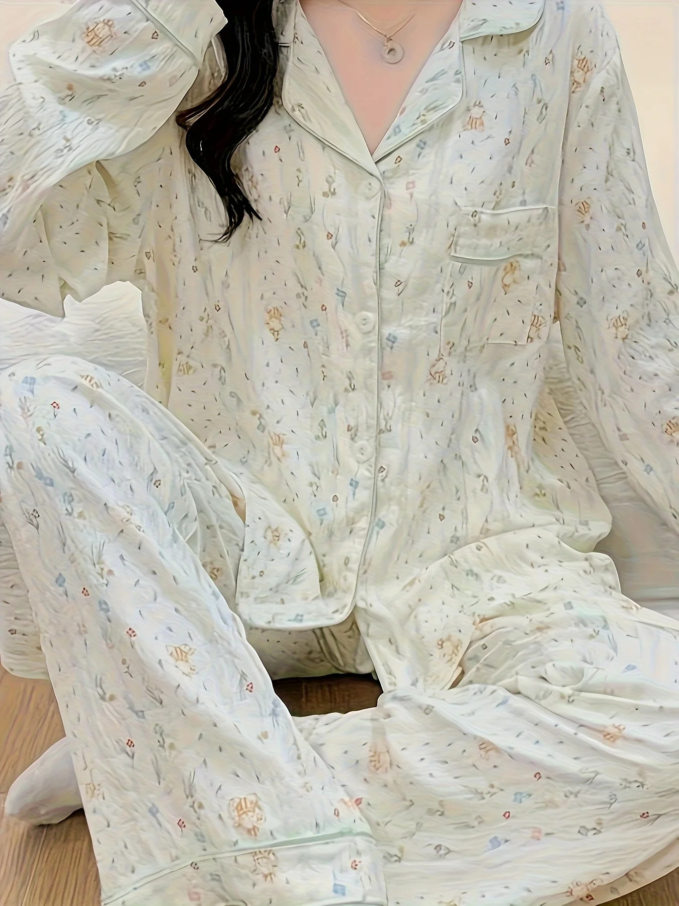 Womens AutumnWinter LongSleeve Pajama Set Light Green Floral Pajamas with Lovely Cartoon Patterns Gentle Simple Casu 251029