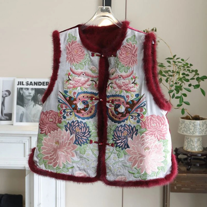 Chinese Style Womens Vest Jacket Round Neck Buckle Embroidered Thick Ethnic Padded Top Vests Autumn Winter Warm Coat 251027