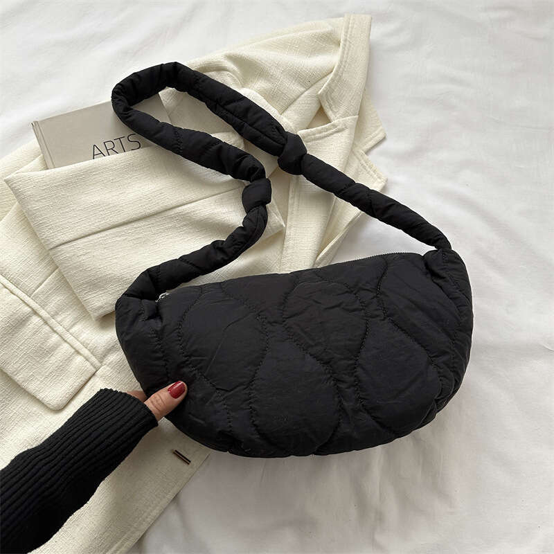 Designer bag Trendy for Women 2023 New Korean Niche Design Single Shoulder Crossbody Down Large Capacity Embroidered Dumpling Bag
