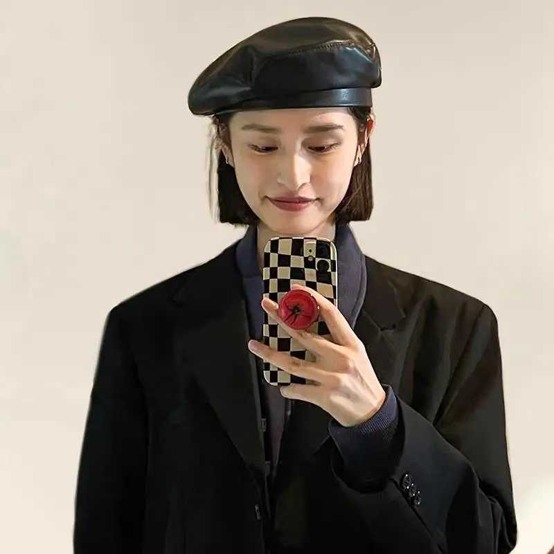 Vintage PU Leather Beret Hat French Retro Artist Beanie Hat Elegant Solid Color Lady Painter Cap Autumn Winter BeaniesW251029