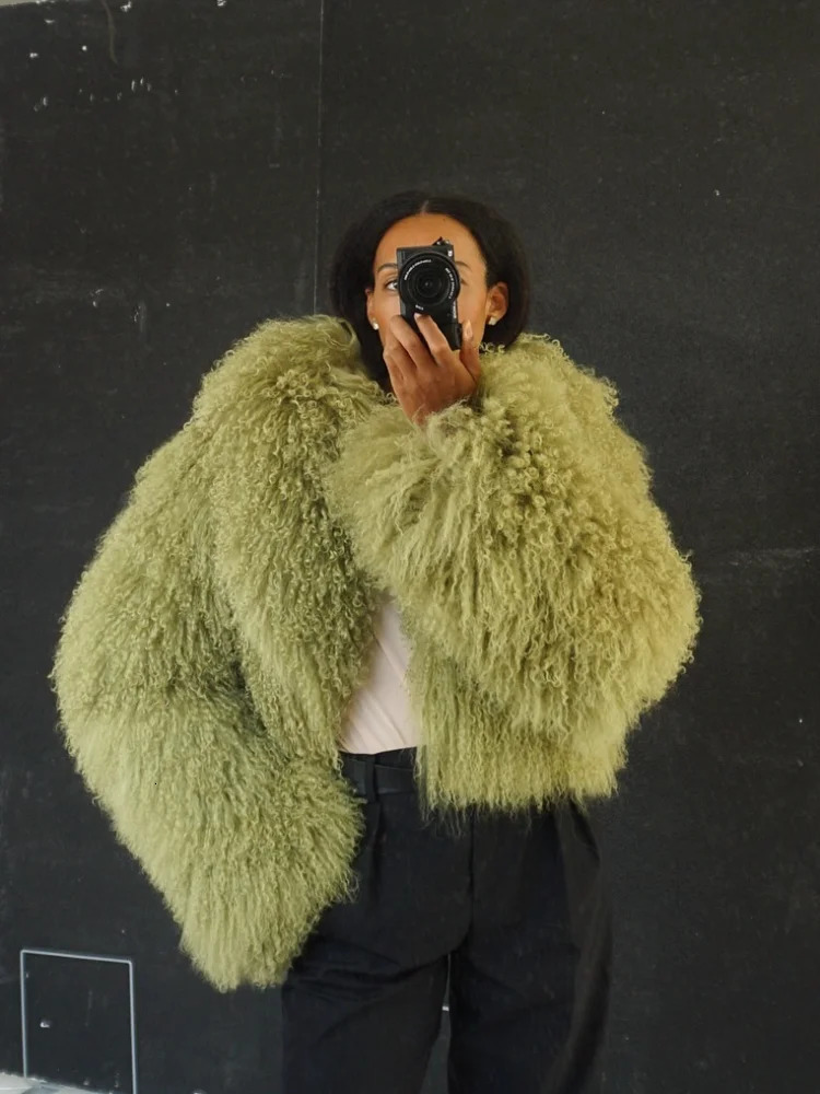 Elegant Green Faux Fur Short Jacket Women Chic Long Sleeve Loose Cardigan Jackets Lady Winter Daily Vacation Street Outwear 251028