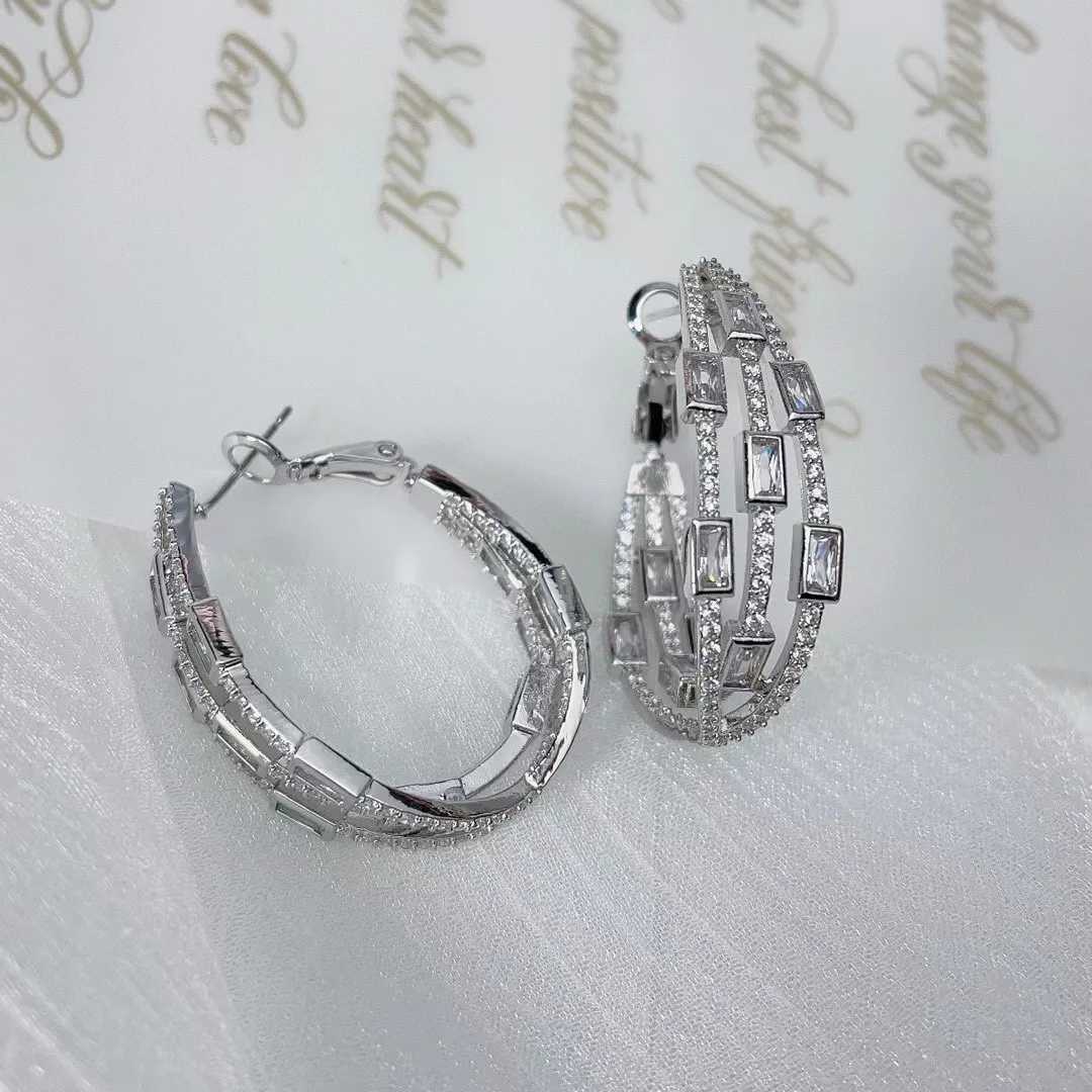 Fashion Twine Design Circle Big Hoop Earrings Paved Color Cubic Zirconia Luxury Women Party High Quality CZ Jewelry for WeddingW251029