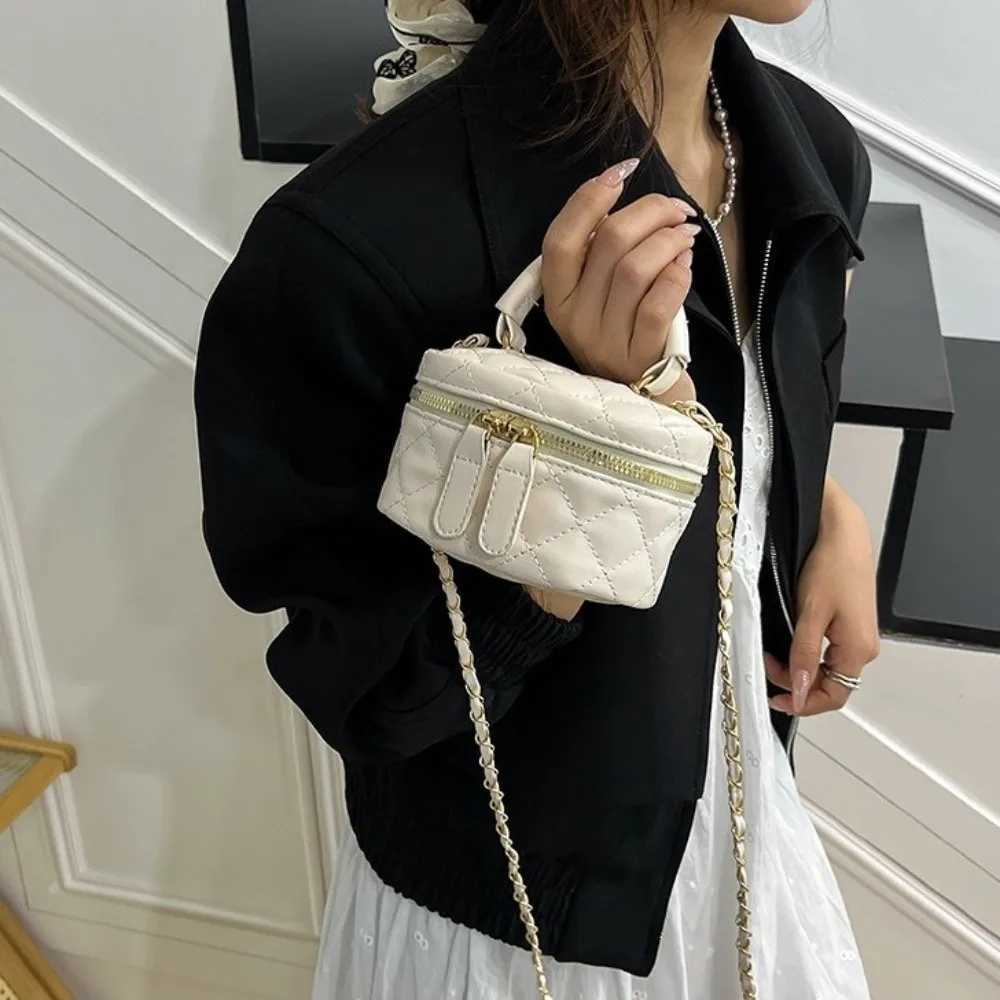 Mini Diamond Quilted Leather Bucket Bag MultiColor with Gold Chain Shoulder Strap Plaid Chain Bag Checkered Pattern W251029