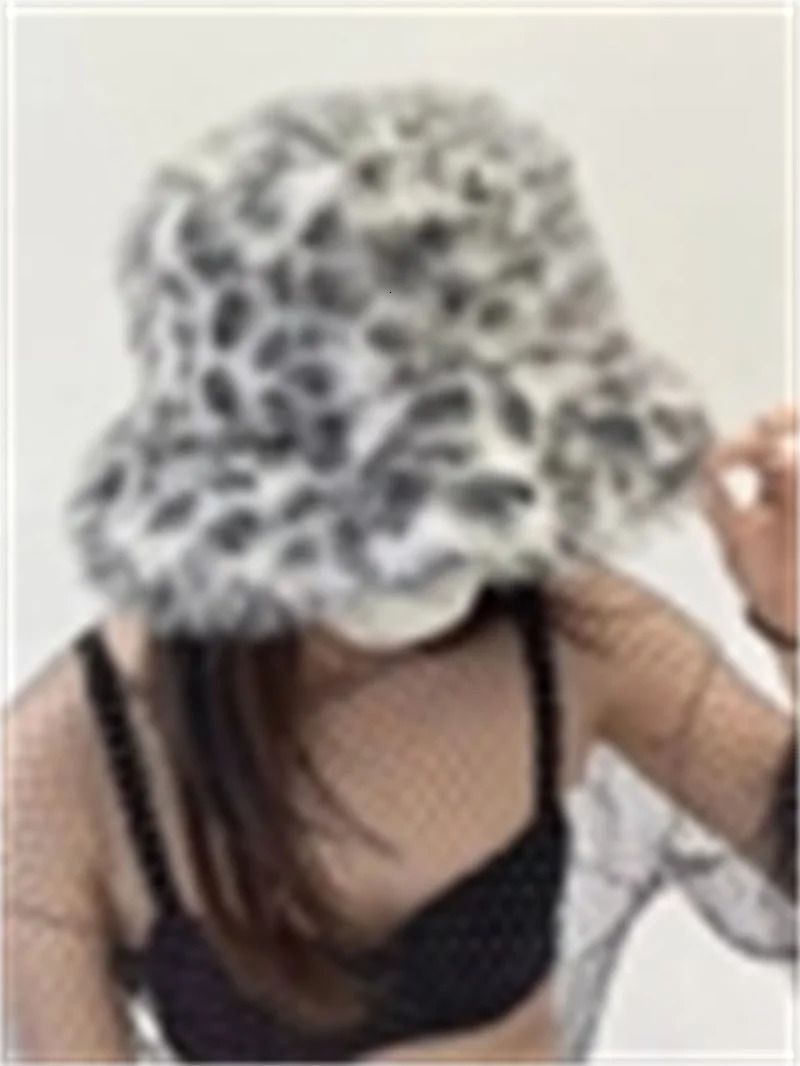 Rainbow Stripe Fluffy Artificial Fur Womens Hat y Plush Bucket Winter Warm Fisherman Personalized Basin 251013
