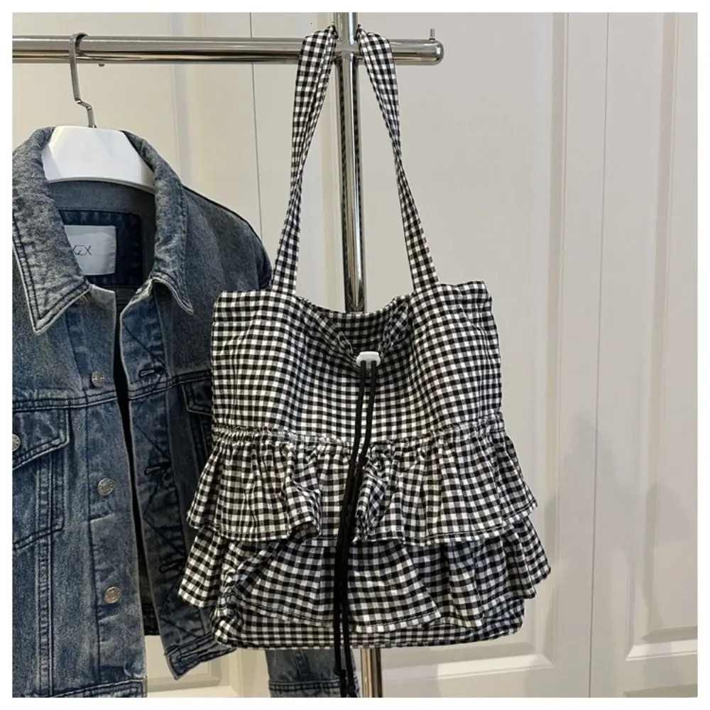 Allmatch Korean Style Lotus Leaf Shoulder Bag Large Capacity Fashion Drawstring Bag Cloth Cute Plaid Tote Bag Storage Bag 251029