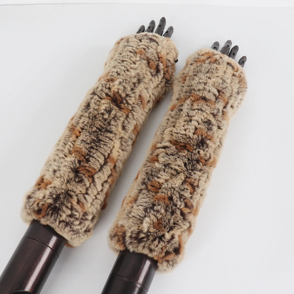 Style Fashion 100 Genuine Rex Rabbit Fur Lady Gloves Women Winter Keep Warm Real Fur Glove Elastic Knit Outdoor Fur Mittens 251029