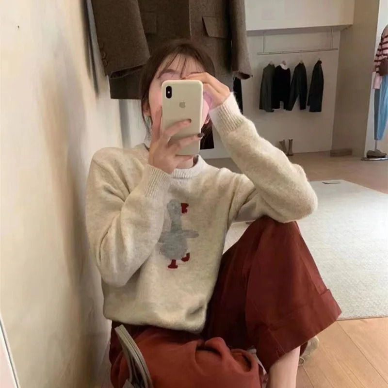 Womens wool sweater highend Oneck embroidered pullover sweater autumn and winter loose fashion shirt casual warm knit top 251029