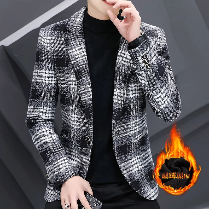 This is a stylish cool and versatile casual suit for men in autumn winter featuring fleece thickened warm blazer It 251028