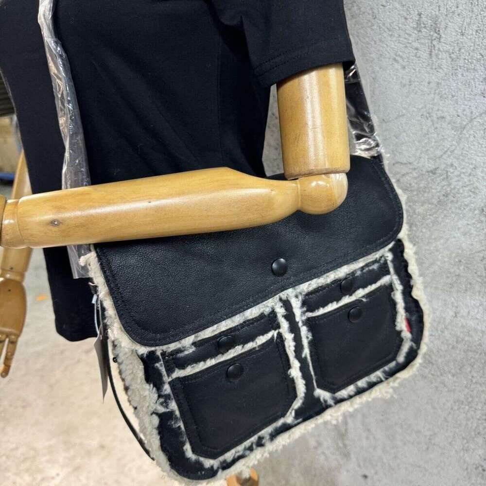 Designer Bag Tote Shoulder Bag Korean Design Color Block Genuine Leather Large Capacity Tote High End Feel Lamb Wool Mother Daughter