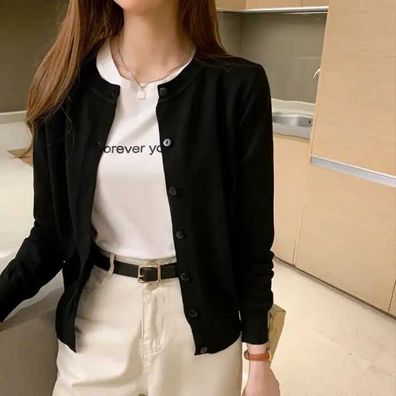 2025 Autumn Knitted Cardigan Jacket Women Cardigans Round Neck Casual Woman Solid Color Slim Korean Jumpers FemaleT251028