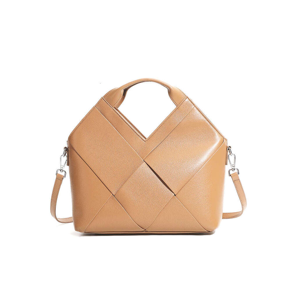 Top Layer Genuine Woven Inverted Triangle Design Fashion Soft Leather Handbag Crossbody Bag for Women