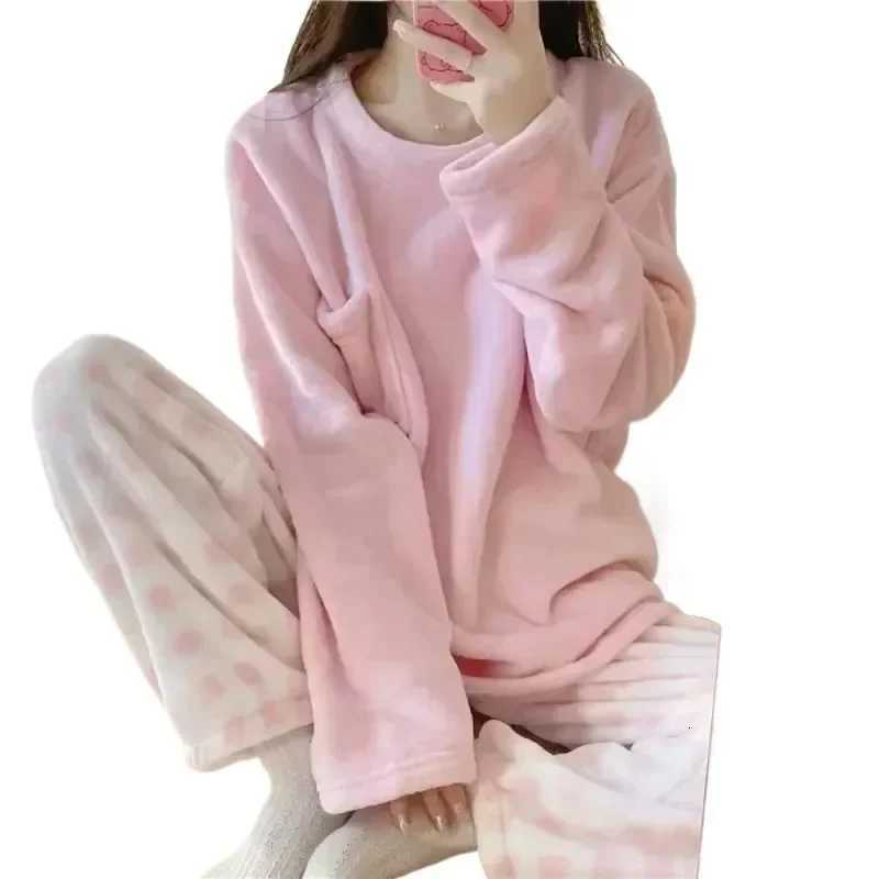 Fleece Thick Warm Womens Pajamas Set Winter Sleepwear Casual Solid Top and Plaid Pants Soft Pijamas Set for Women Home SuitT251029